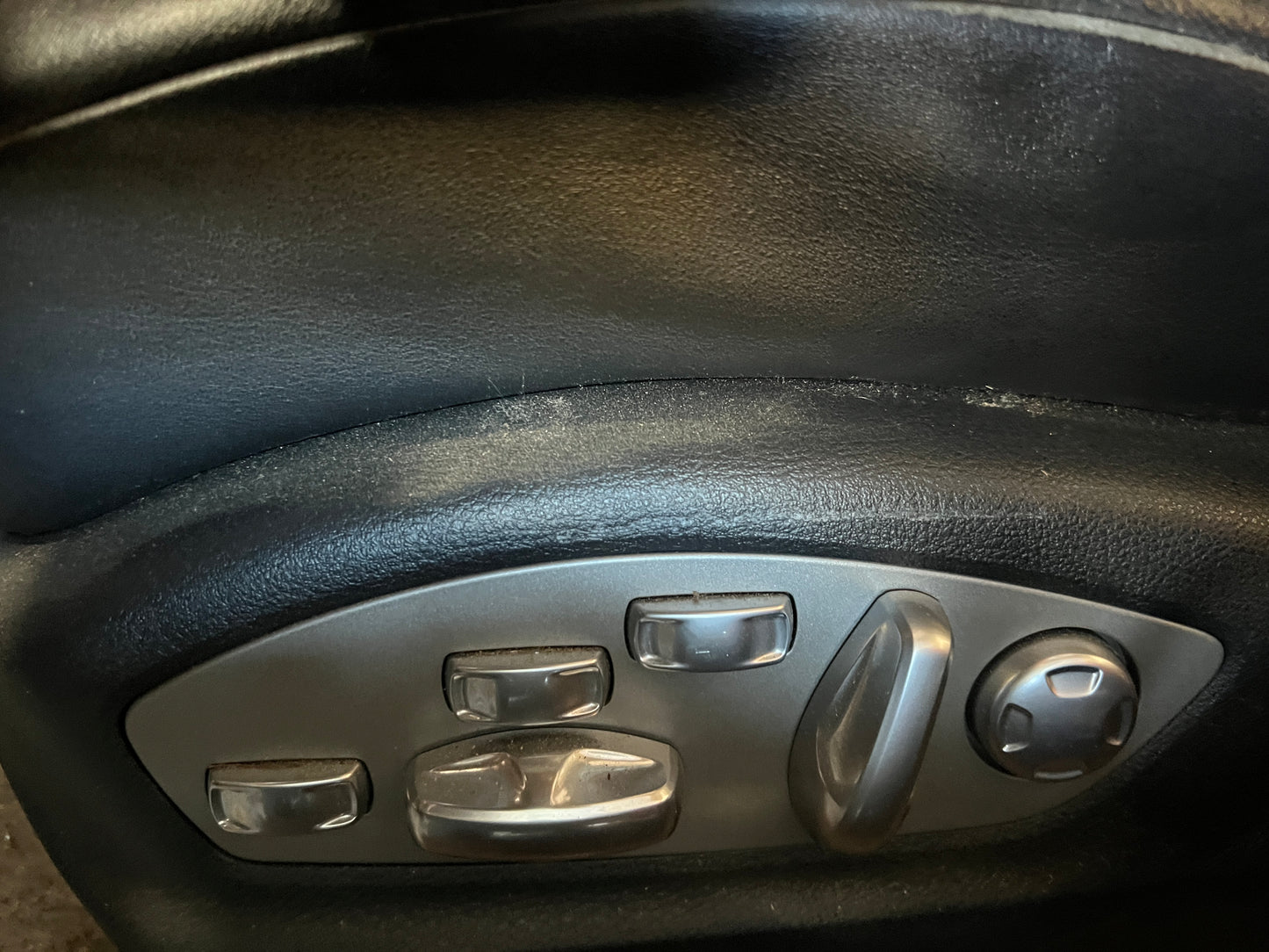 Porsche Macan Front Seats L+R