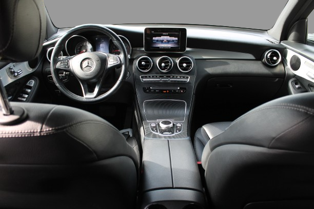 2019 Mercedes Benz GLC300