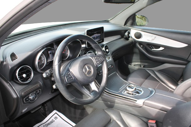 2019 Mercedes Benz GLC300