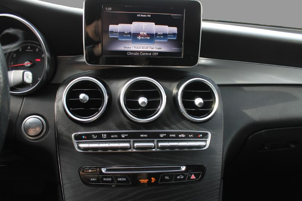 2019 Mercedes Benz GLC300